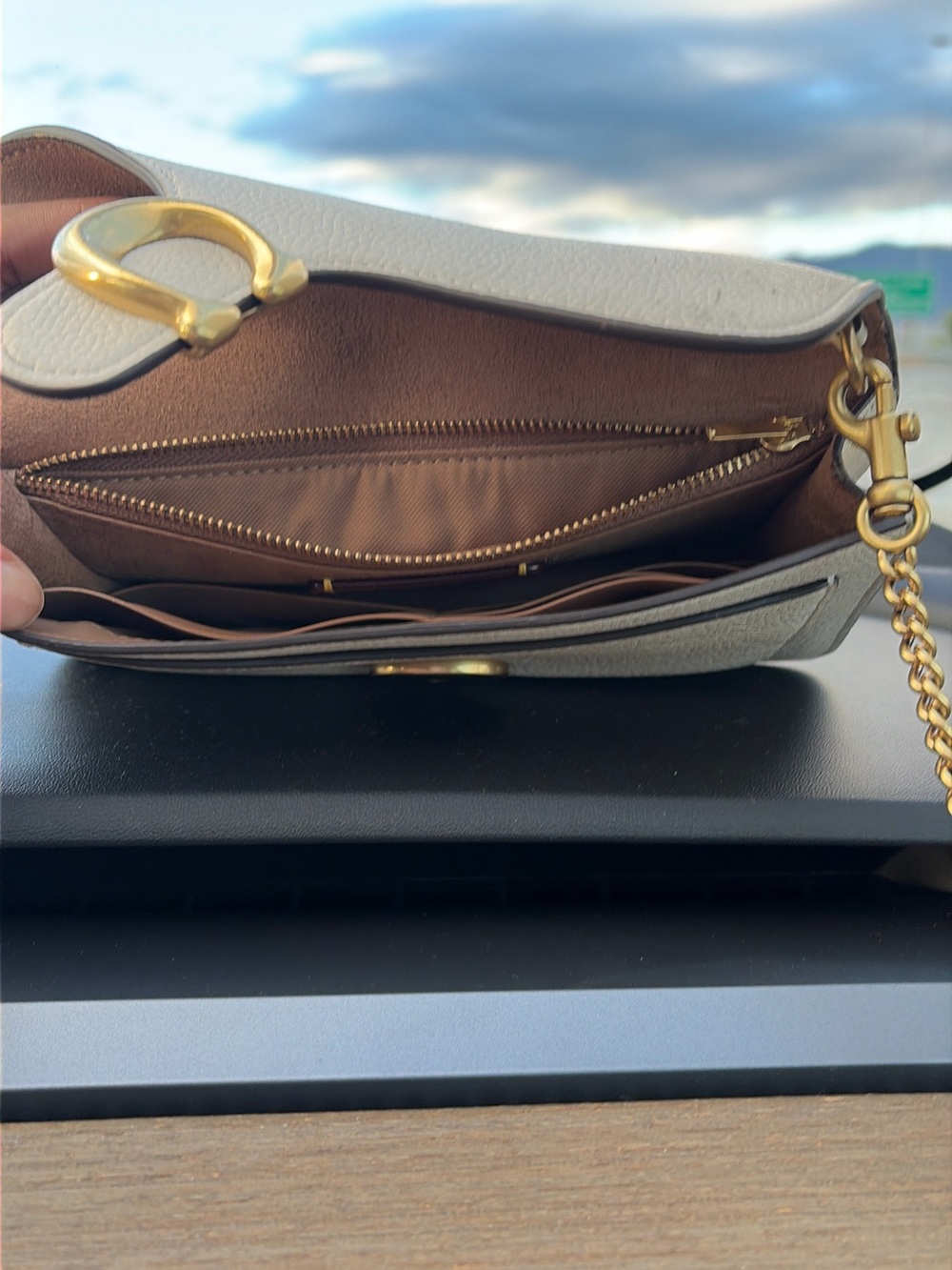 Coach Cream Leather Crossbody with Gold Chain and C Clasp - Picture 3 of 7